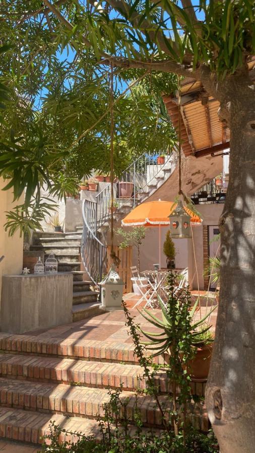 Il Giardino D'Ulisse Bed and Breakfast Reggio di Calabria Eksteriør billede